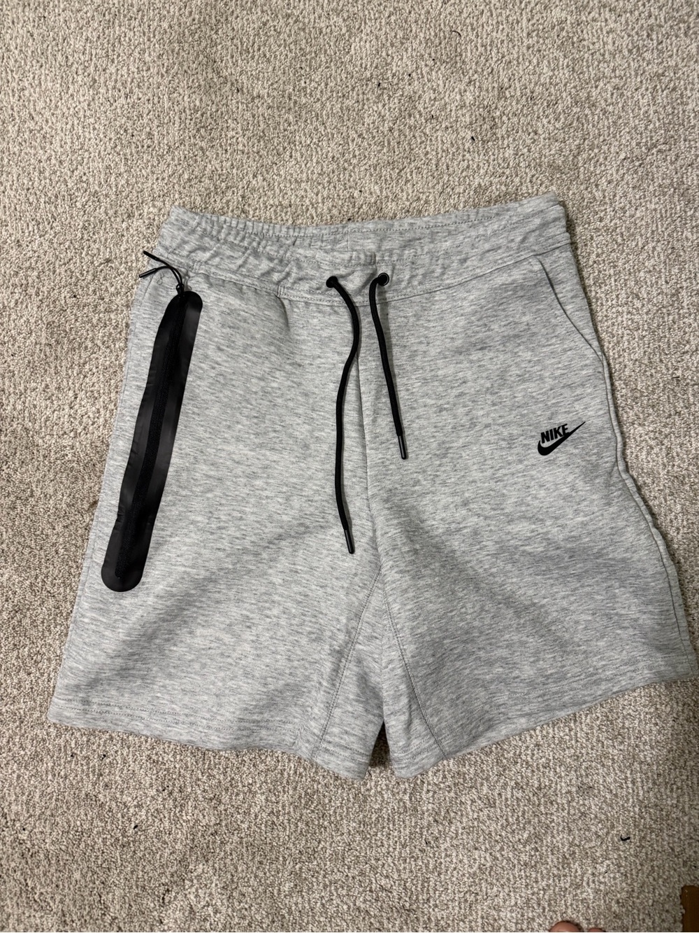 Nike Men's Light Grey Athletic Shorts with Black Accents